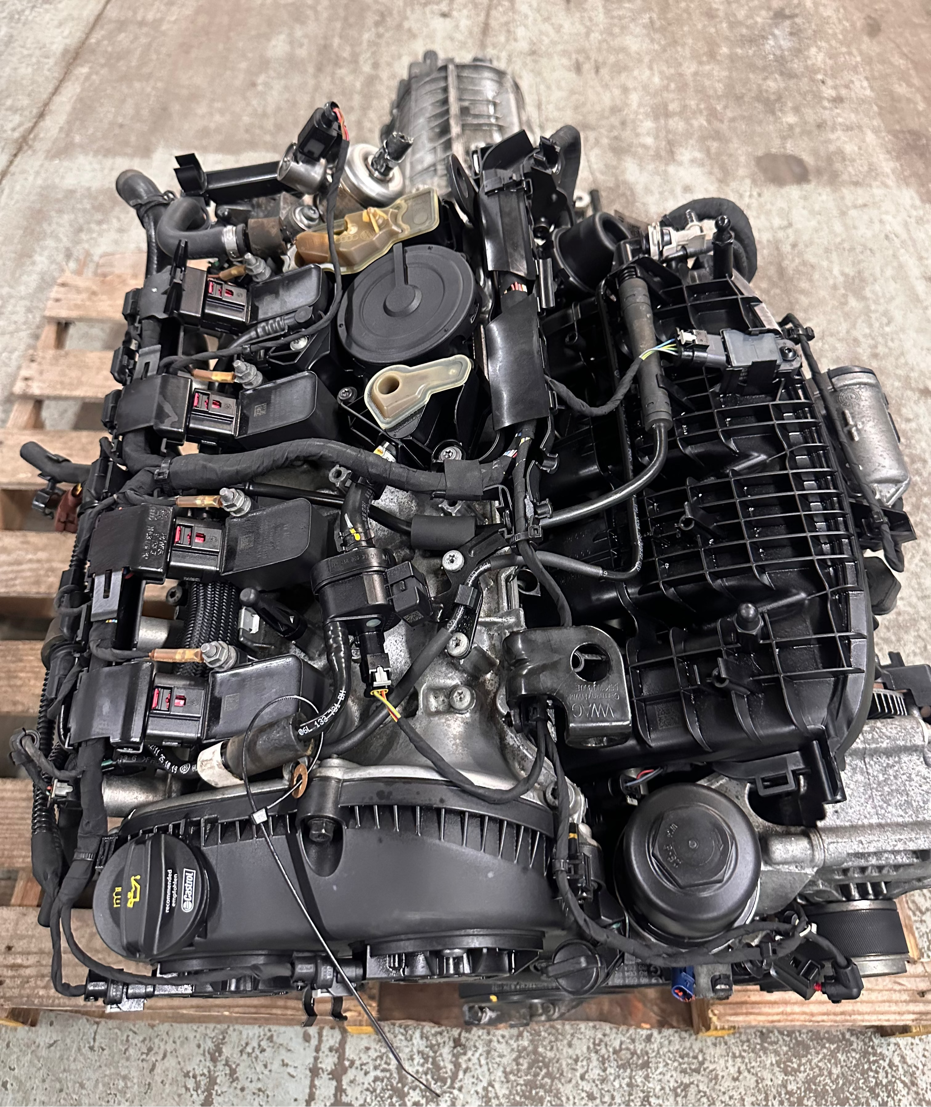 2017 - 2019 Audi A4 Gen 3 EA888 2.0L TFSI Engine + Automatic Transmission