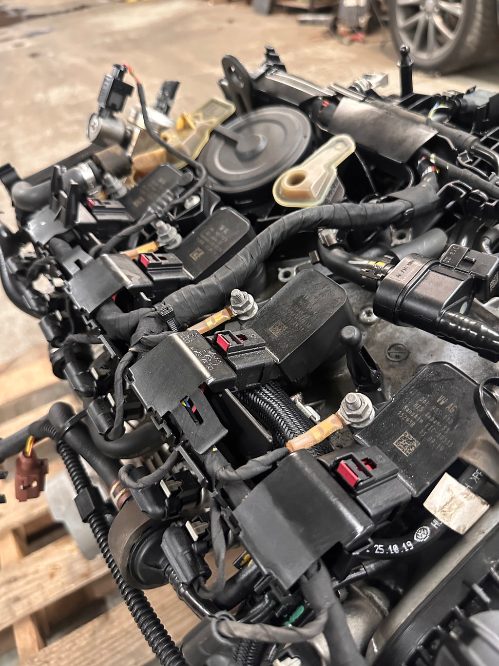 2017 - 2019 Audi A4 Gen 3 EA888 2.0L TFSI Engine + Automatic Transmission